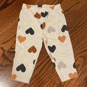 ⭐️ SALE 3/$10❄️ 12 month girl Heart leggings